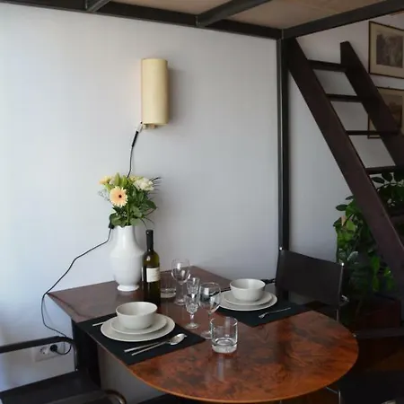 Apartma Lawyers Loft In Heritage Skyscraper