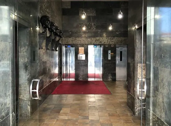 Lawyers Loft In Heritage Skyscraper Διαμέρισμα *