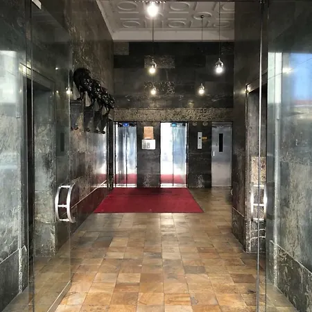 Lawyers Loft In Heritage Skyscraper Apartment *